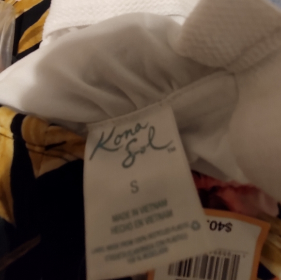 Kona Sol , NWT, Size Small Woman's Swimsuit - Picture 3 of 3